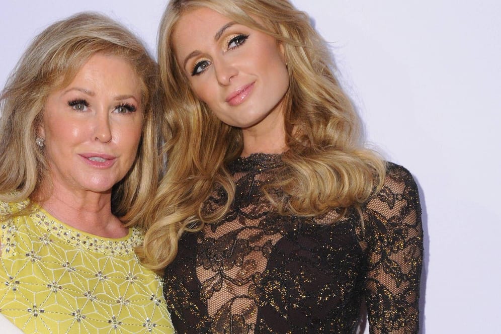 Kathy und Paris Hilton: Die 63-Jährige hat neben ihrer Tochter noch drei weitere Kinder.