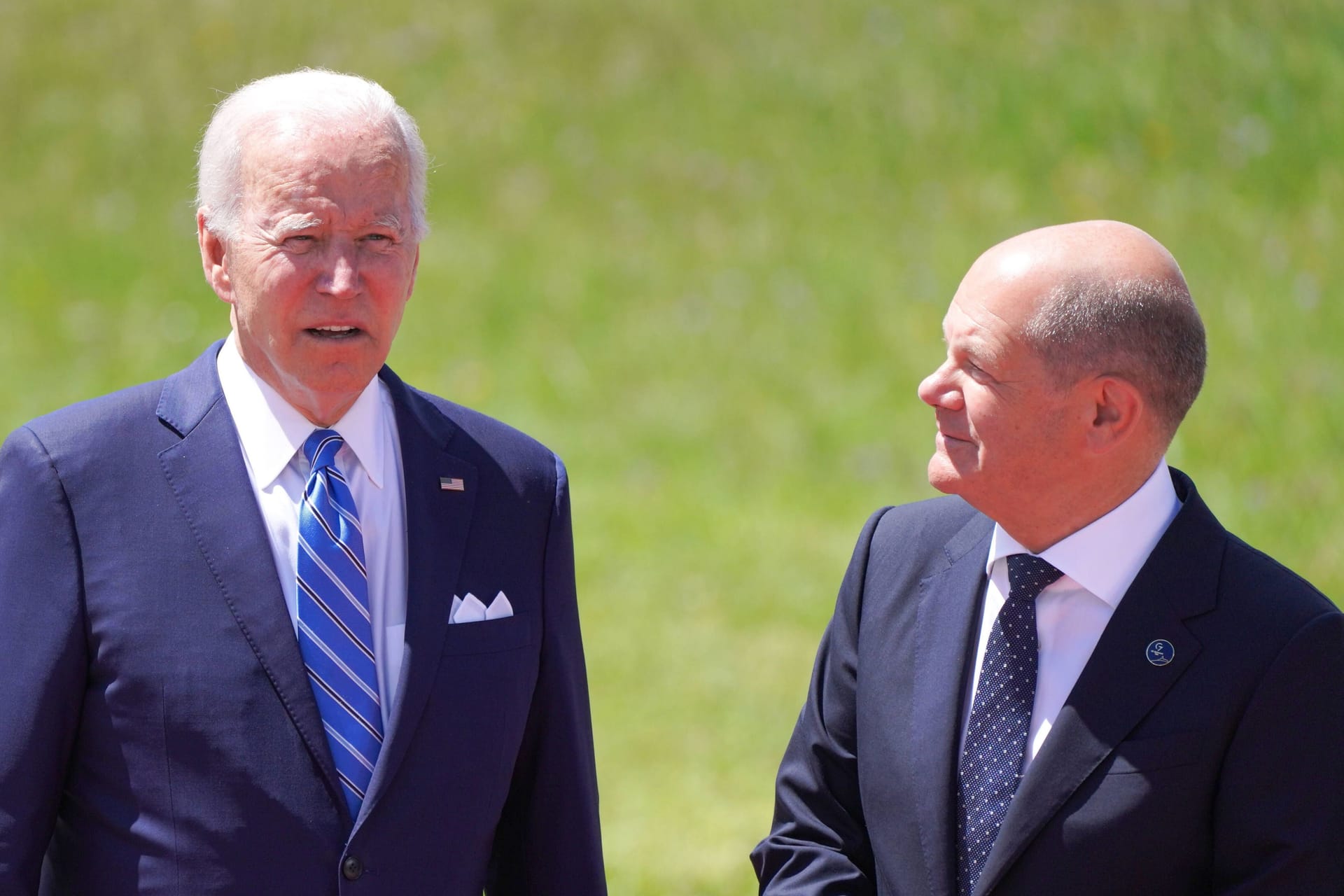 US-Präsident Biden prescht mit üppigen Subventionen voran.