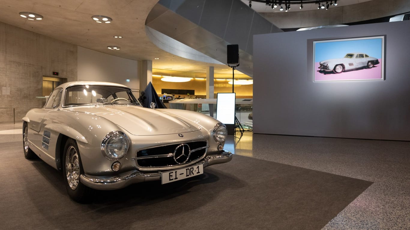 Brabus spürte das Original des von Andy Warhol gemalten Mercedes-Benz 300 SL Flügeltürer auf.