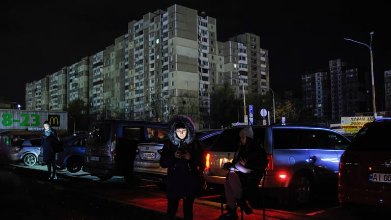 Kiew im November 2022: Nach einem russischen Angriff fiel der Strom aus.