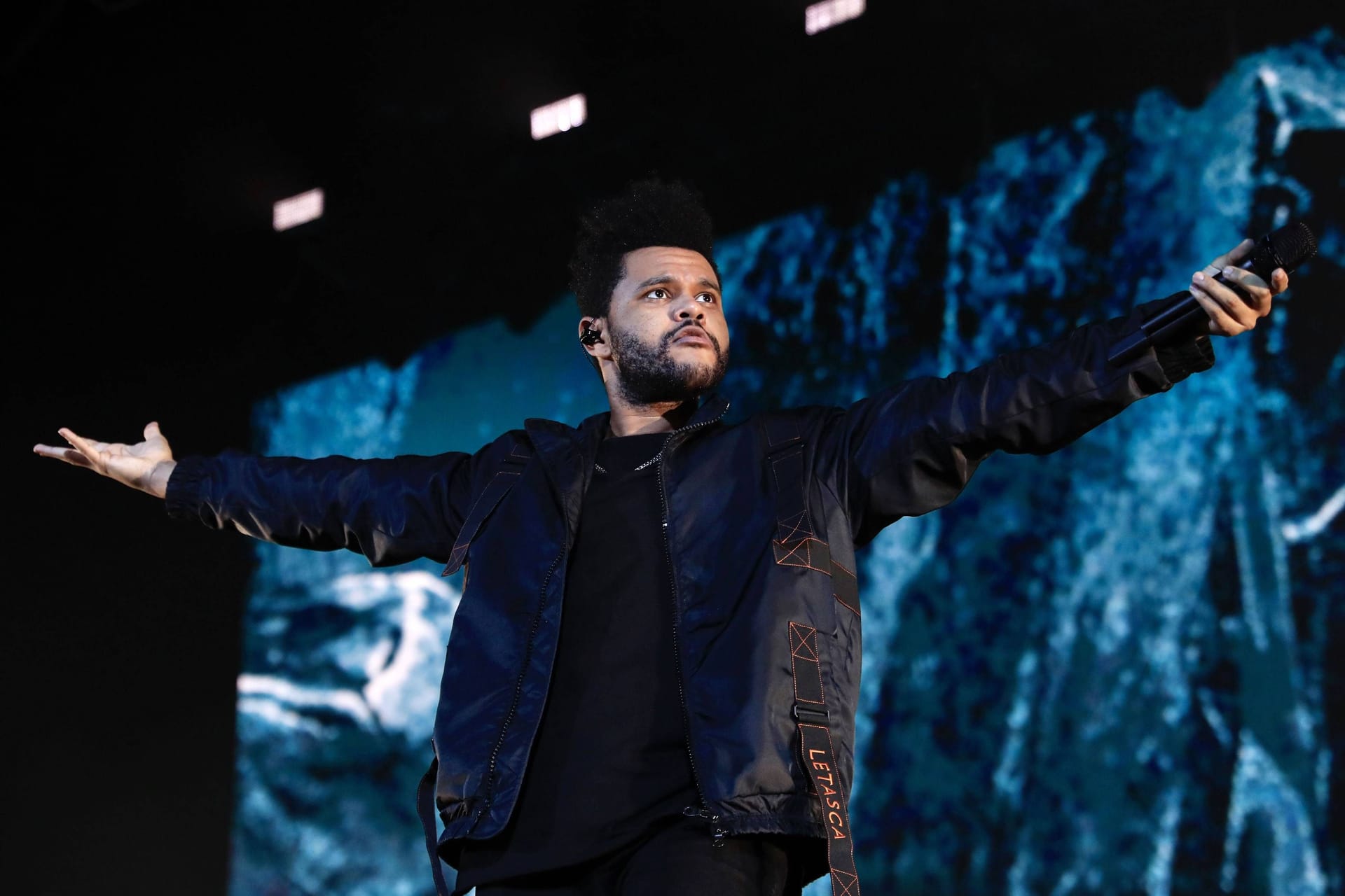 The Weeknd bei einem Auftritt in Mexiko (Archivbild): Im Sommer spielt der Kanadier in Deutschland.