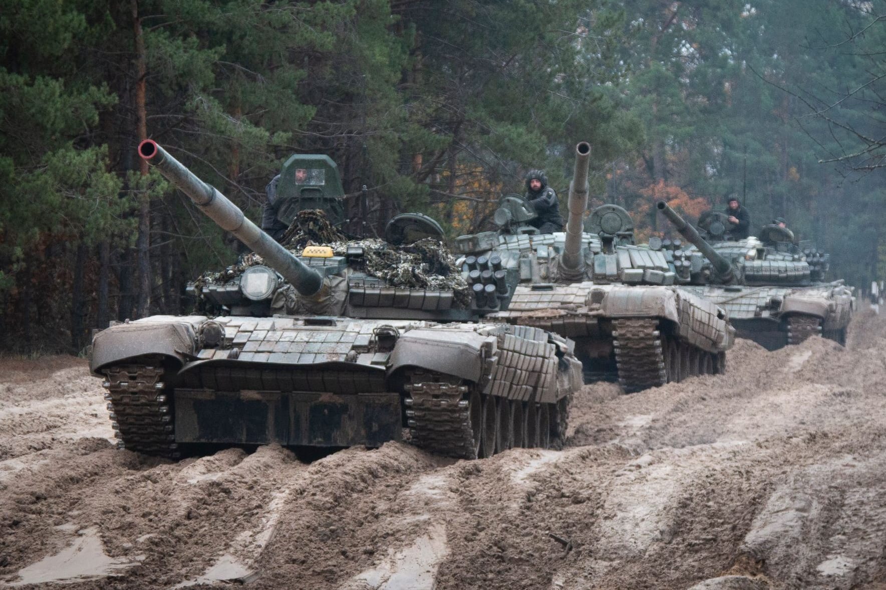 T-72-Panzer der ukrainischen Armee: Die USA und die Niederlande wollen die Ukraine mit weiteren Panzern dieses Modells unterstützen.