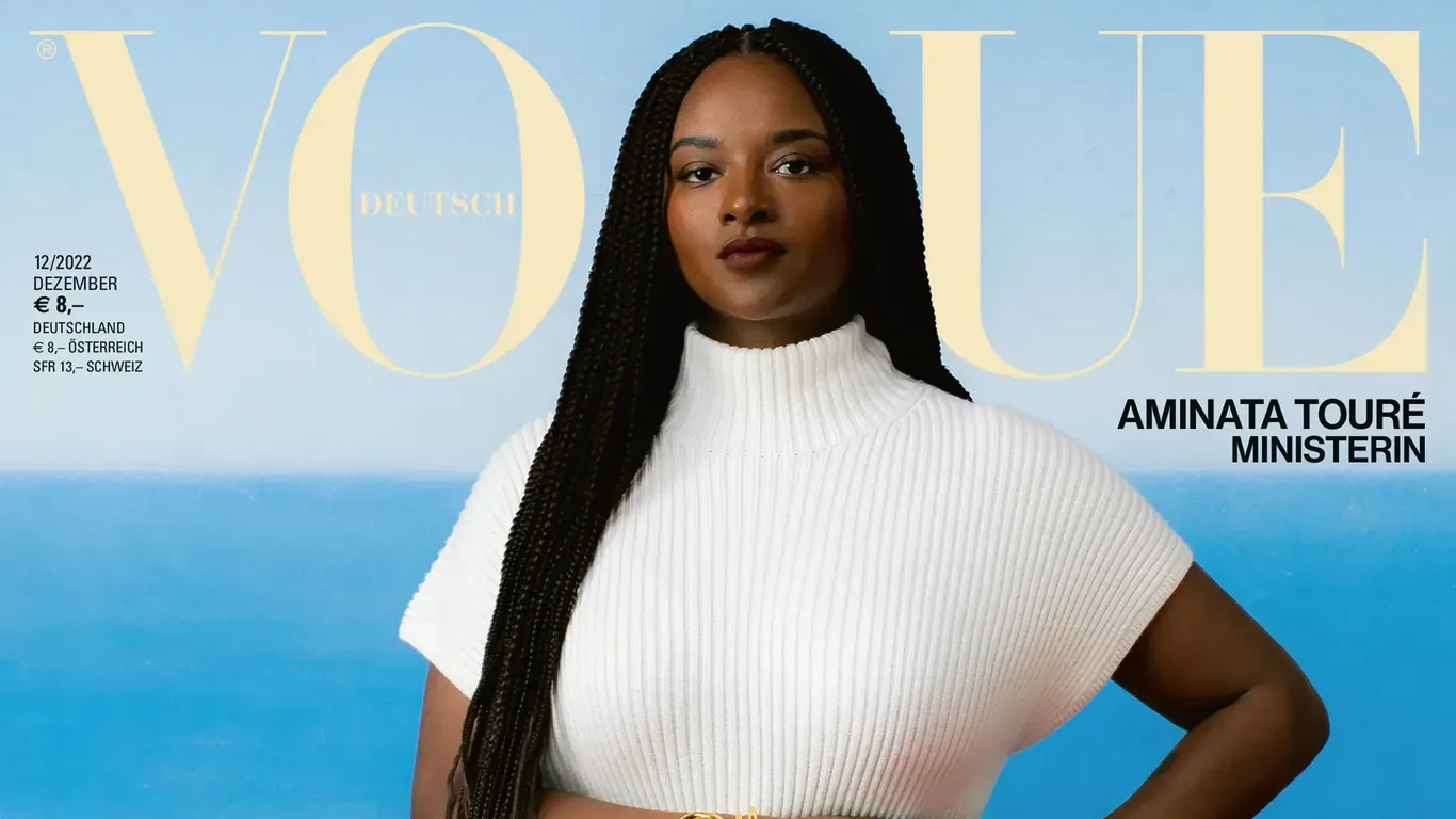 Aminata Touré auf dem Cover deutschen "Vogue": Schleswig-Holsteins Sozialministerin will Menschen abseits der Politik erreichen.