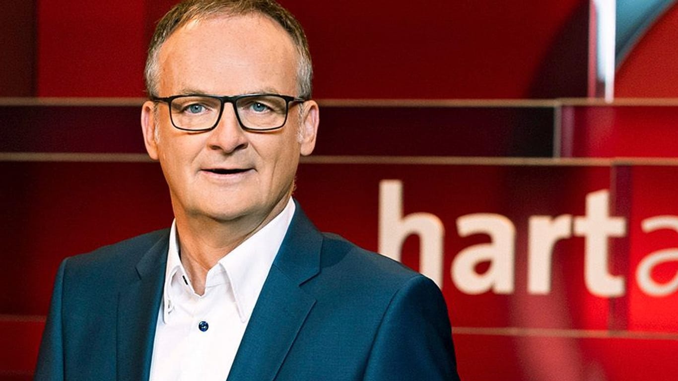 Frank Plasberg: Der ARD-Moderator war insgesamt in 54.000 Sendeminuten "Hart aber fair" zu sehen.