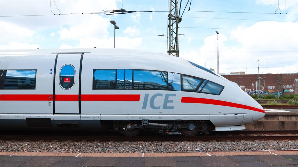 ICE der Deutschen Bahn (Archivbild): Der Konzern soll auch in Ägypten Hochgeschwindigkeitszüge betreiben.
