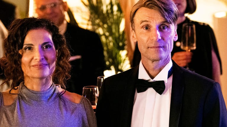 "Tatort": Boernes beste Freunde Veronika (Proschat Madani) und Friedhelm Fabian (Jan Georg Schütte).