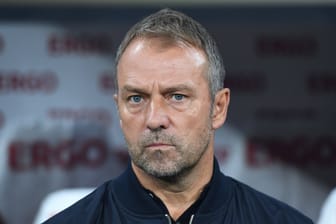 Hansi Flick: Der Bundestrainer bereitet sein Team auf das 1. Gruppenspiel gegen Japan vor.