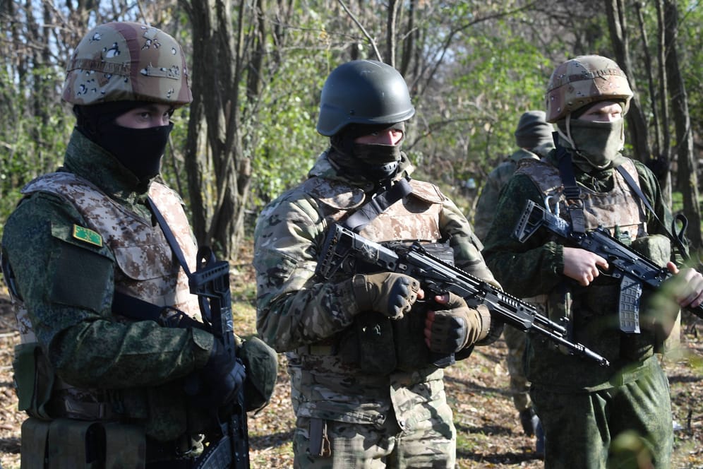 Russisches Militär: Friedensgespräche sind nicht in Sicht.