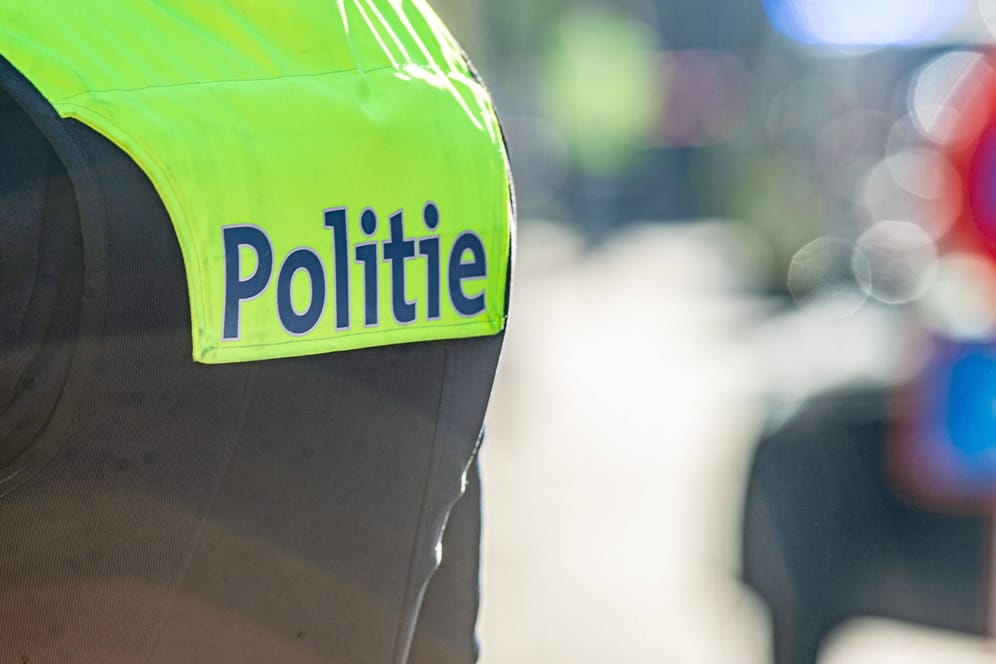 Polizeikräfte in Antwerpen (Symbolfoto): Vier Tatverdächtige wurde nach einem Kokain-Fund festgenommen.