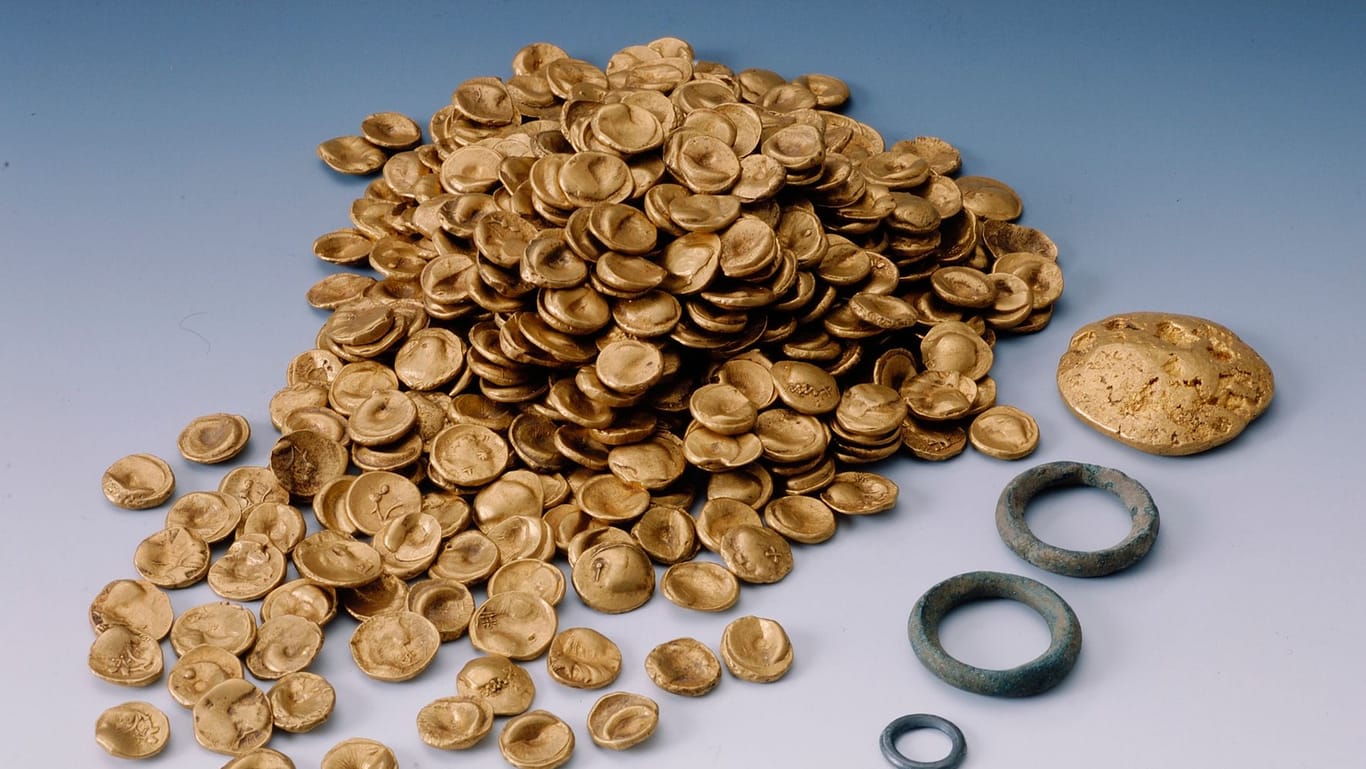 Keltische Goldmünzen, die 1999 in Manching gefunden worden waren (Archivbild): Der Schatz wurde in dieser Woche aus dem Museum gestohlen.