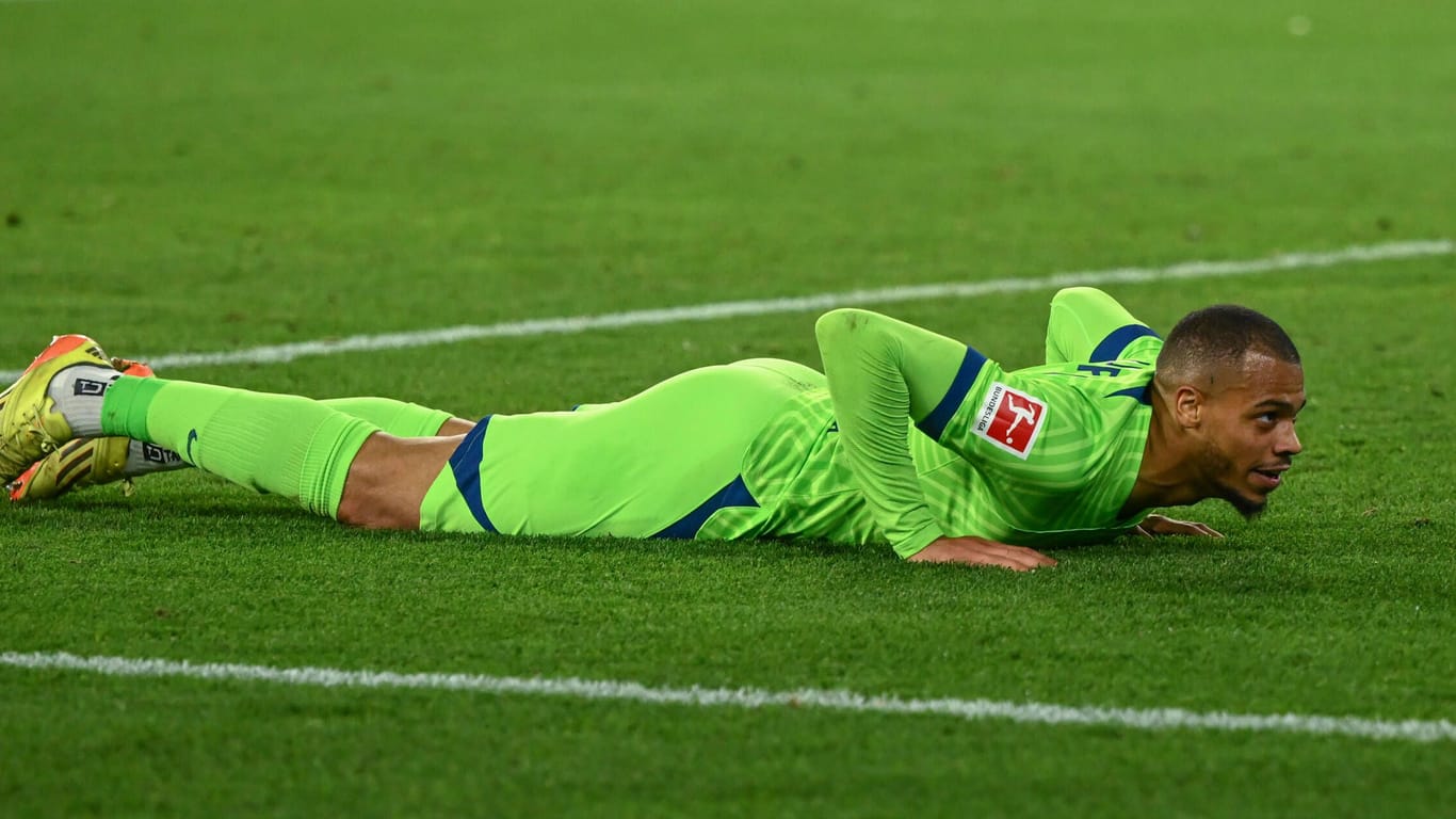 Lukas Nmecha: Der Stürmer des VfL Wolfsburg wird nicht nach Katar fliegen.