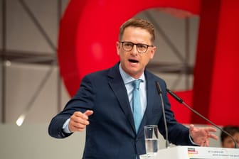 CDU-Vize Carsten Linnemann bleibt beim Bürgergeld hart.