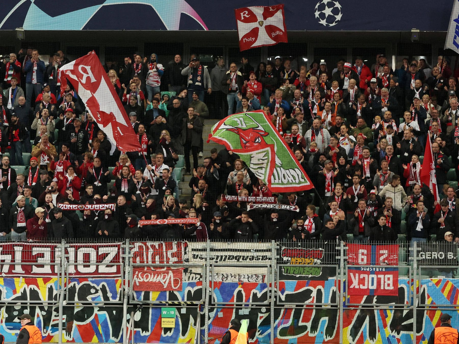 Champions League Security und Polizei sollen RB-Leipzig-Fans begrapscht haben
