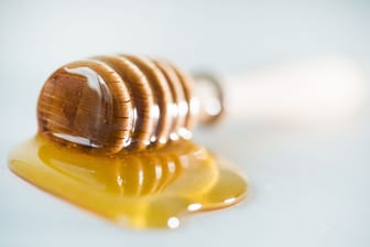 Bienenseuche: Darum sollte man leere Honiggläser ausspülen
