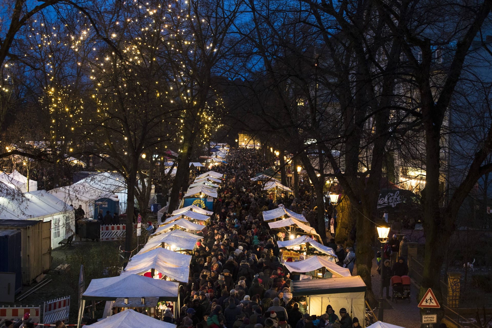 Alt-Rixdorfer Weihnachtsmarkt (Archivbild): Der Markt zeichnet sich durch seine Hilfe für gemeinnützige Organisationen aus.