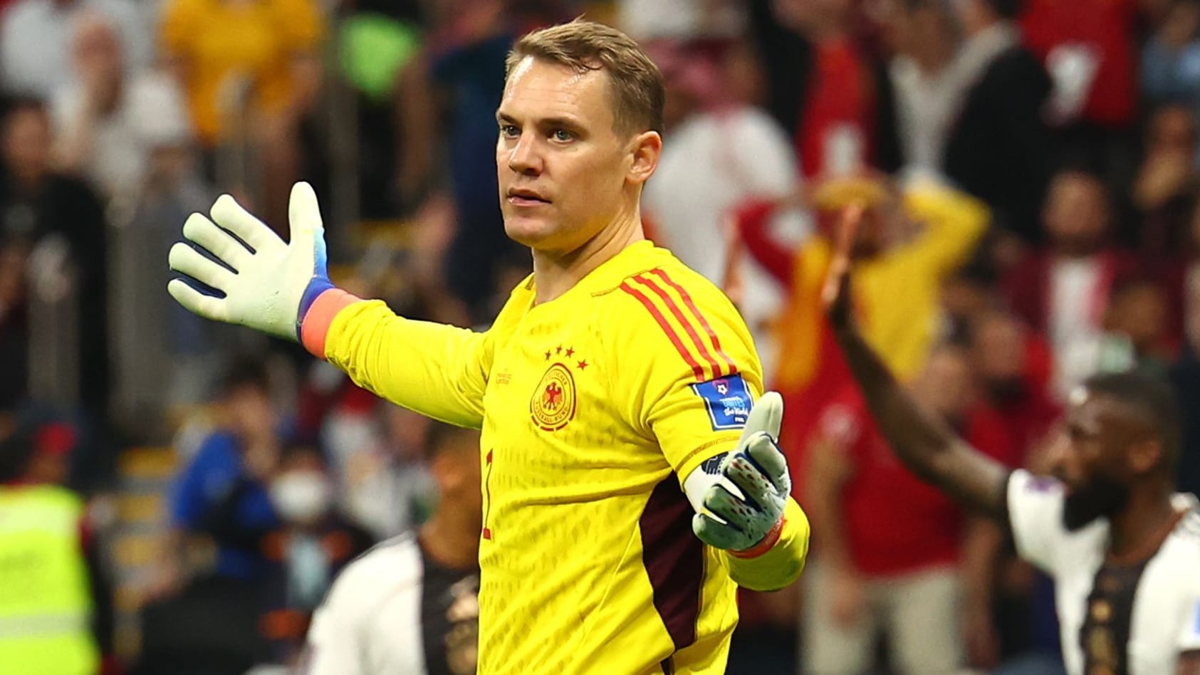 Manuel Neuer: Für den Torhüter des FC Bayern München ist die Saison vorzeitig beendet, nachdem er sich bei einer Skitour schwer verletzt hat.