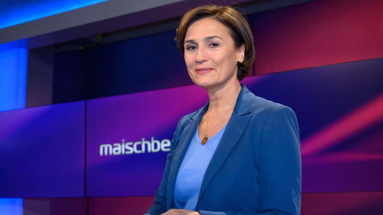 Sandra Maischberger moderiert ihre Sendung zwei Mal die Woche.