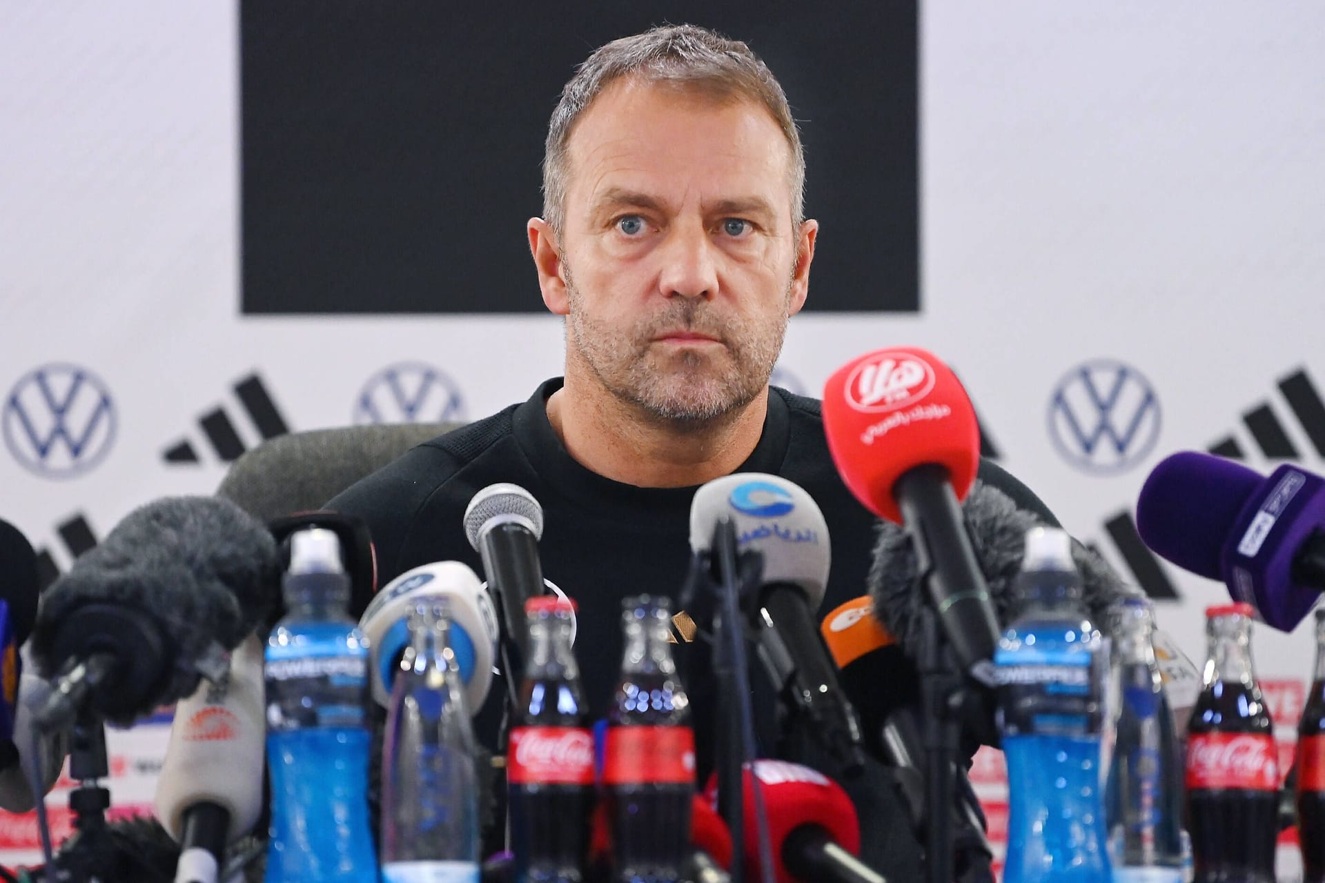 Hansi Flick: Der Bundestrainer äußert sich auf der Abschlusspressekonferenz vor dem WM-Auftaktspiel der deutschen Nationalmannschaft gegen Japan.