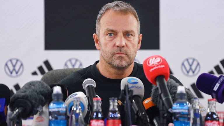 Hansi Flick: Der Bundestrainer äußert sich auf der Abschlusspressekonferenz vor dem WM-Auftaktspiel der deutschen Nationalmannschaft gegen Japan.