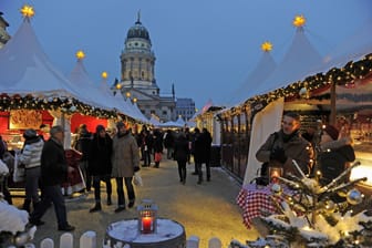 Weihnachtsmarkt am Berliner Gendarmenmarkt (Archivbild): Der Markt gehört zu einem der beliebtesten unter den Berlinern.