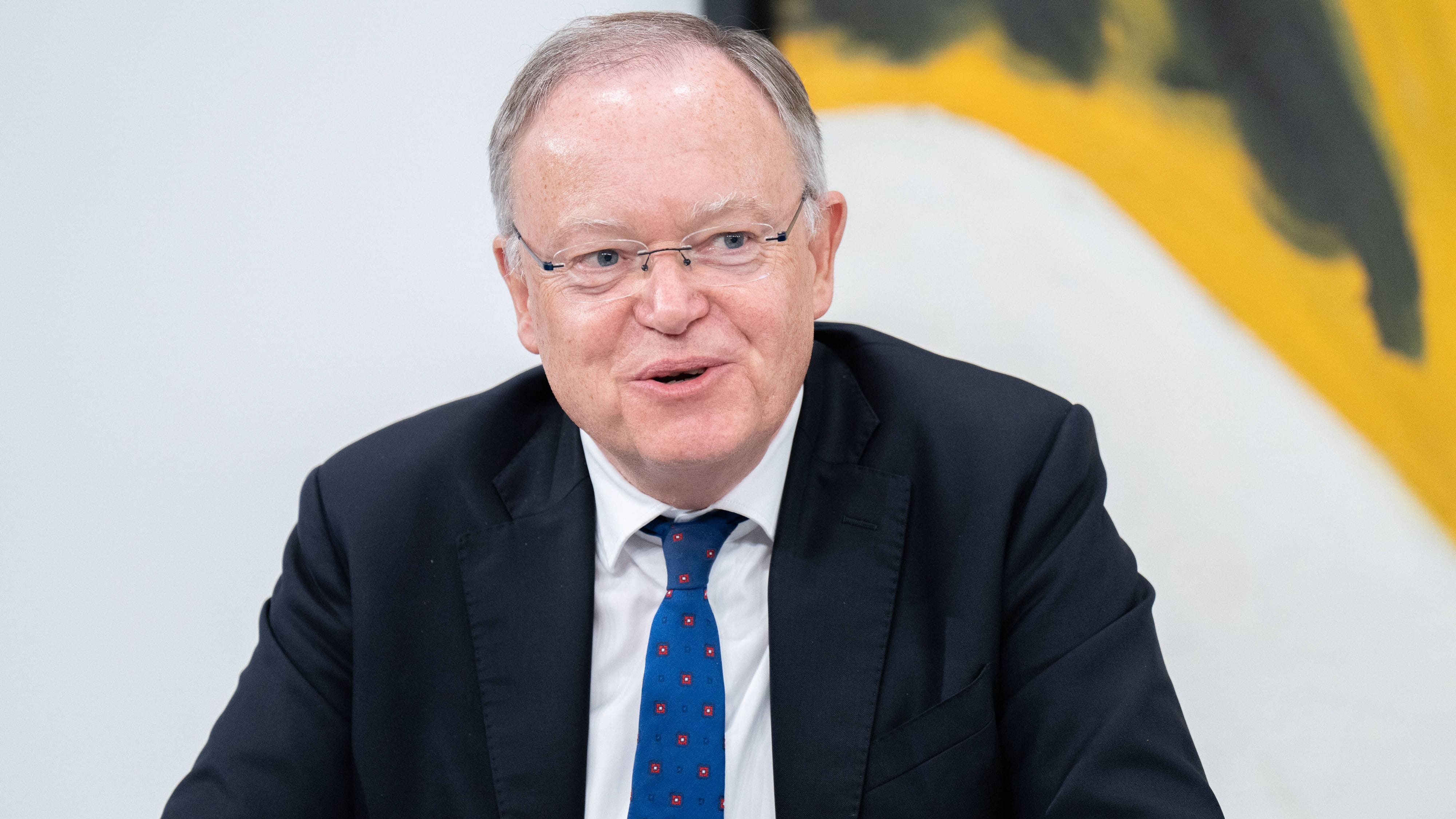 Niedersachsen: Stephan Weil als Ministerpräsident wiedergewählt – dritte Amtszeit