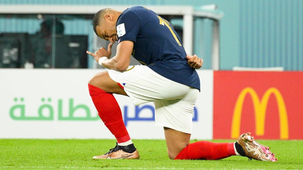 Kylian Mbappé (oben): Der Superstar will mit Frankreich beim Turnier in Katar den WM-Titel verteidigen.