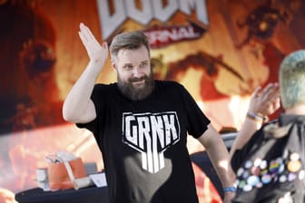 Gronkh auf der Gamescom 2019 in Köln (Archivbild): Mit seinem Aufruf sind fast 19.000 an Spenden zusammen gekommen.