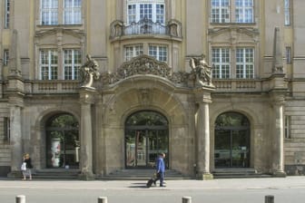 Amtsgericht in Hannover (Archivbild): Im Prozess um einen tödlichen LKW-Unfall ist ein Urteil gefallen.
