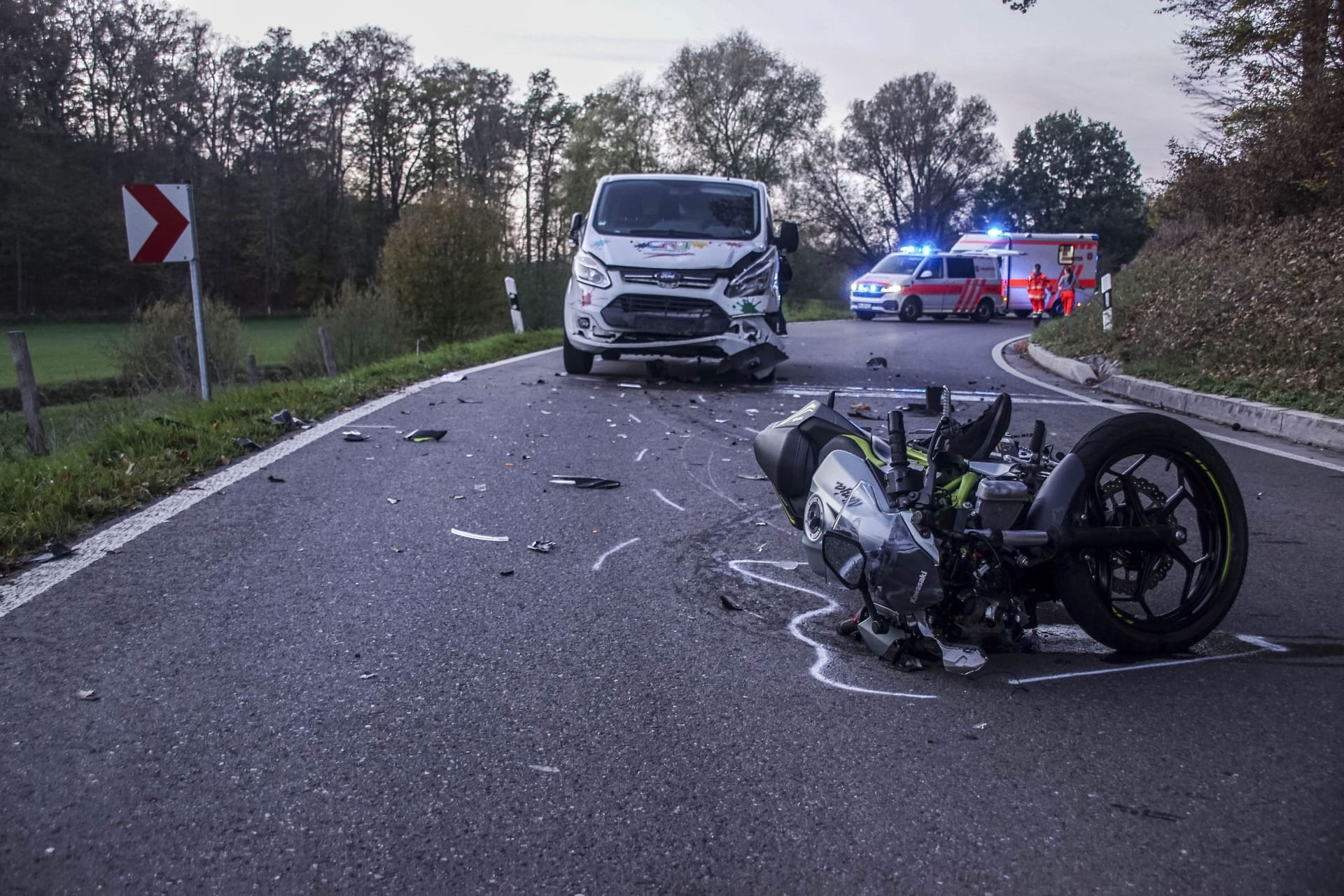 News-ID 25590Unfall in Holzgerlingen: Für die Unfallaufnahme musste die Kreisstraße 1001 für zweieinhalb Stunden gesperrt werden.