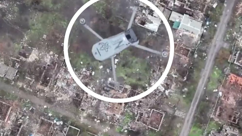 Luftkampf zwischen zwei Drohnen in der Ukraine