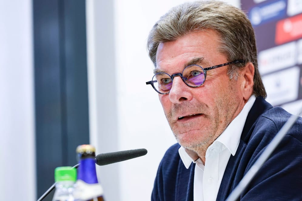 Nürnbergs Sportvorstand Dieter Hecking