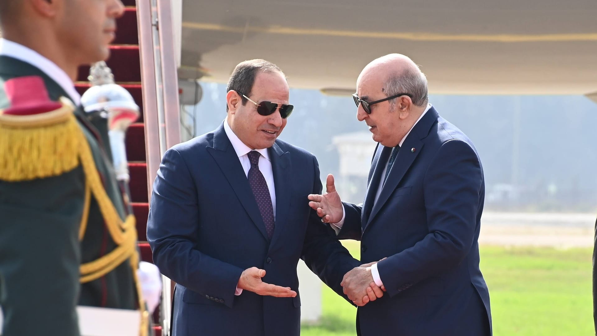 Ägyptens Präsident Abdel Fattah al-Sisi trifft seinen algerischen Amtskollegen Anfang November: Das Regime hat das Land zu einer Militärdiktatur gemacht.