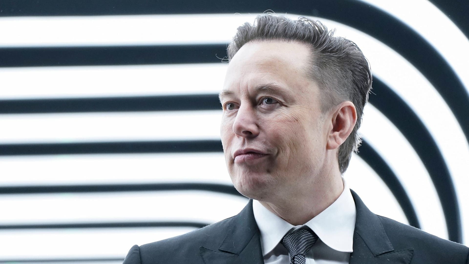 Elon Musk macht Geschäfte weltweit – US-Präsident Joe Biden findet eine Überprüfung angebracht. Elon Musk macht Geschäfte weltweit – US-Präsident Joe Biden findet eine Überprüfung angebracht.