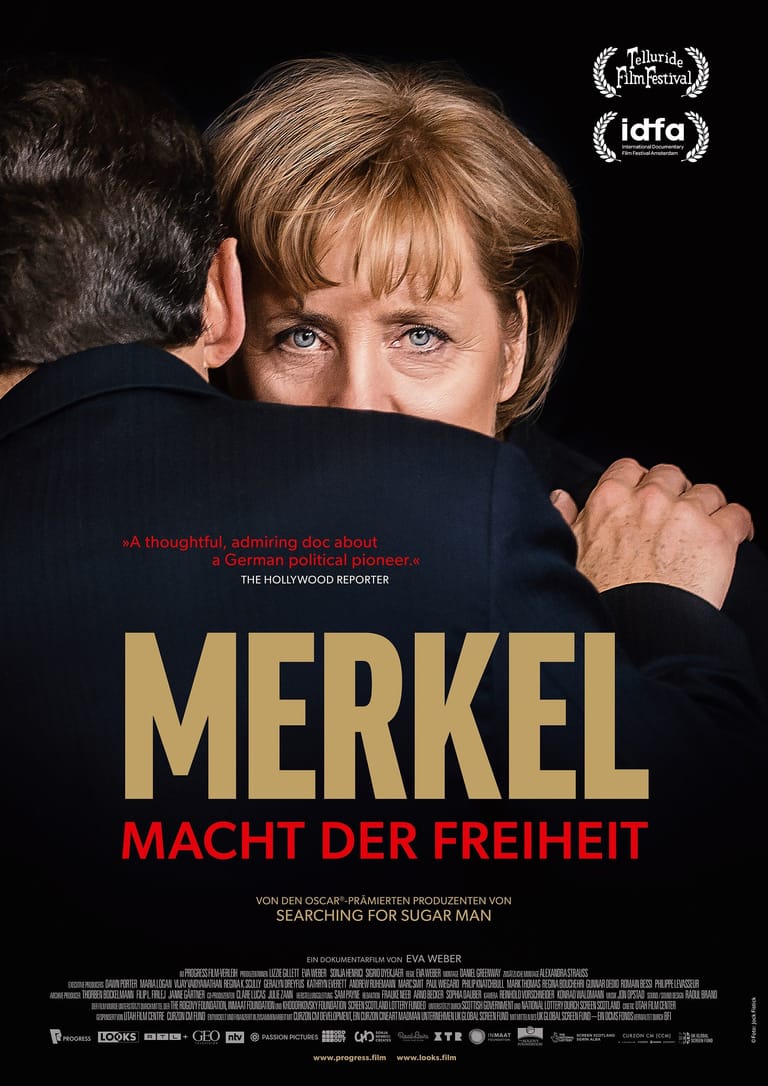 Mit diesem Filmplakat wird die Dokumentation "Merkel – Macht der Freiheit" (Kinostart: 24. November 2022) beworben.