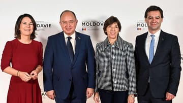 Außenministerin Baerbock in Frankreich