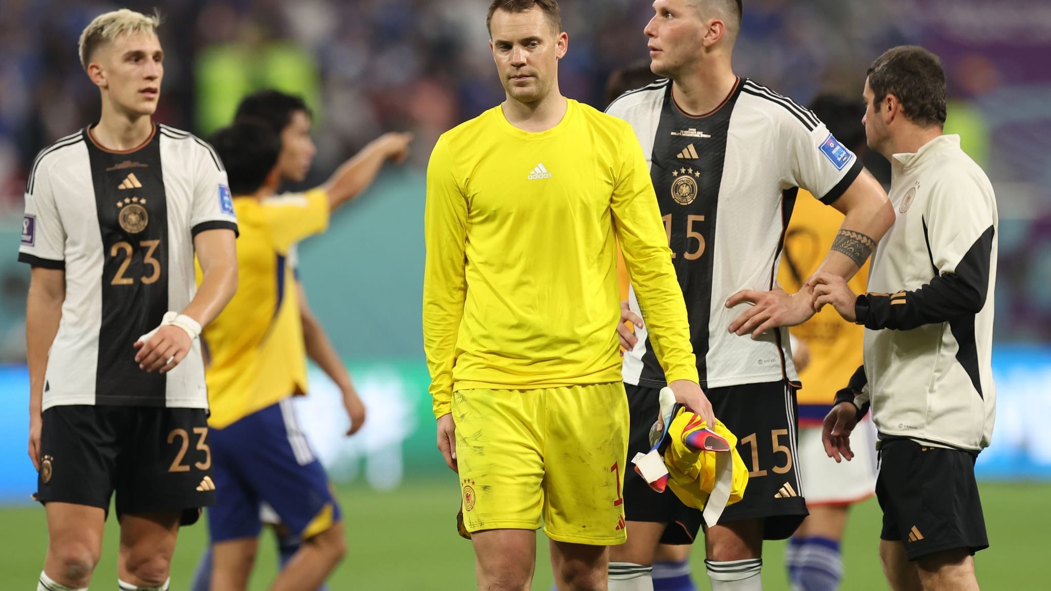 Fußball-WM | Gepennt und getrödelt: Kritik an Duo Süle und Schlotterbeck