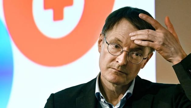 Gesundheitsminister Karl Lauterbach: Er plant mehrere große Gesetze – und will in den sozialen Medien neue Wege gehen.