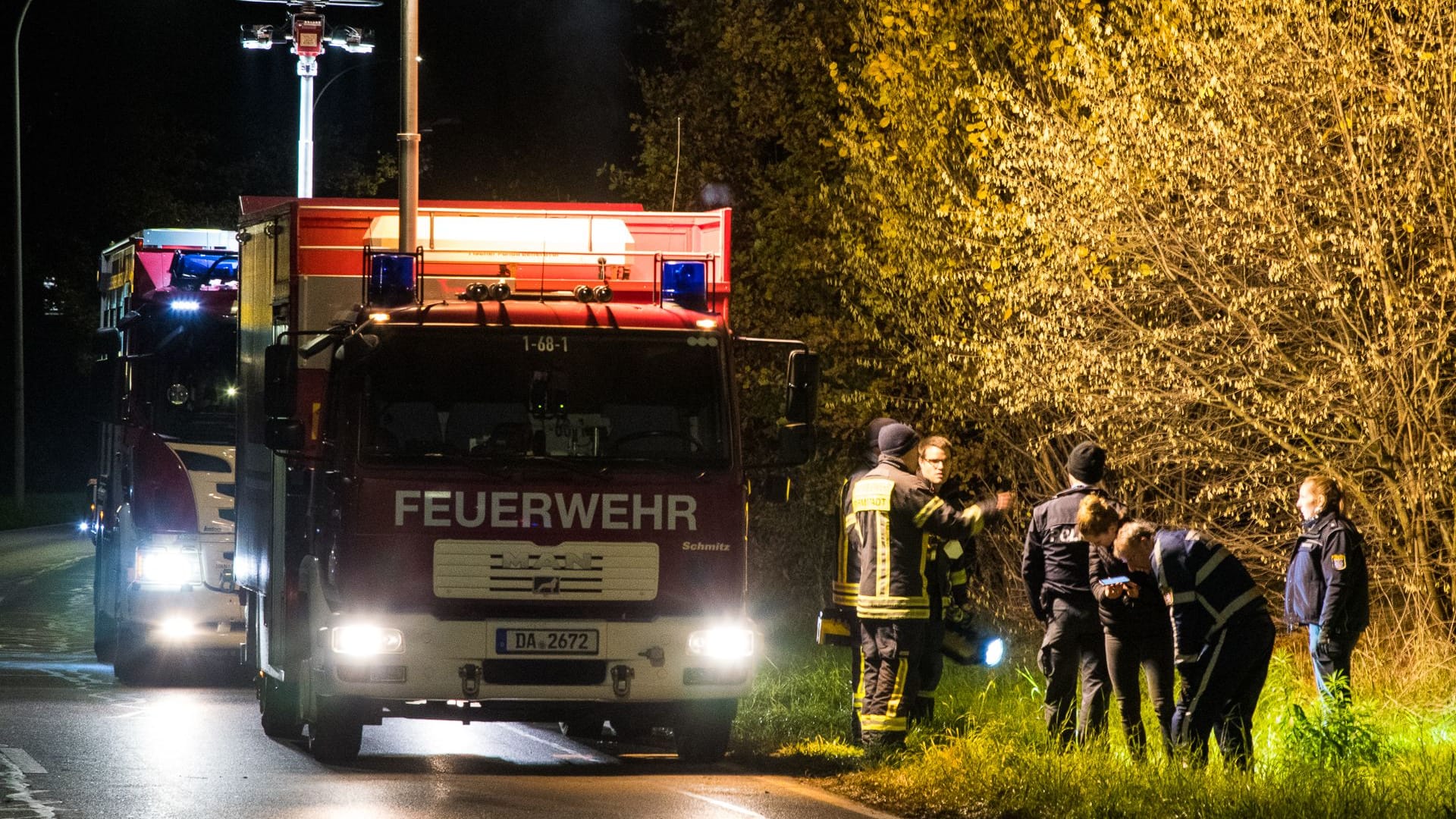 Trotz sofort eingeleiteter Reanimationsmaßnahmen des Rettungsdienstes verstarb die Frau noch in der Wohnung.