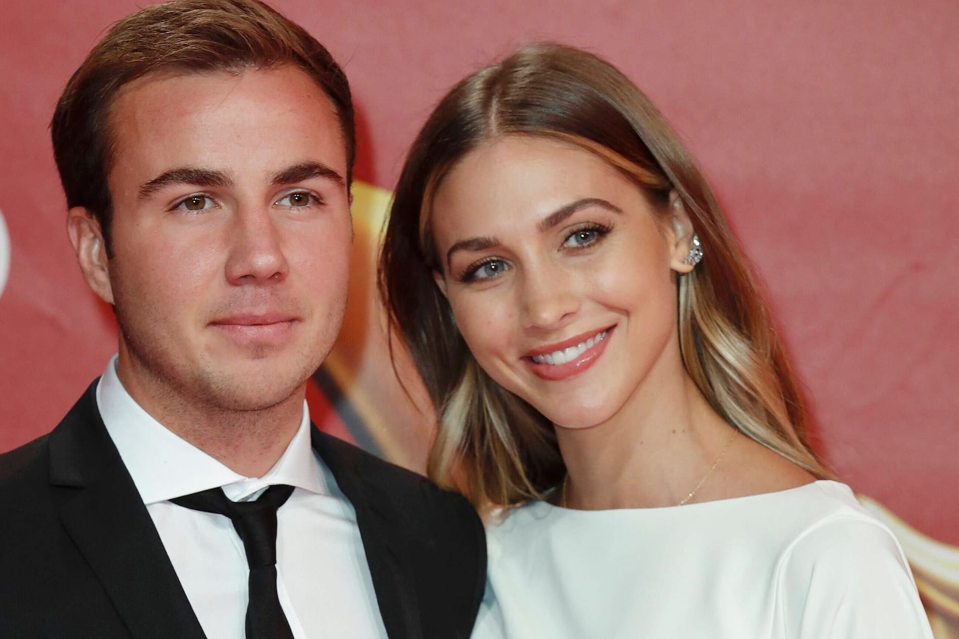 Mario Götze mit Ehefrau Ann-Kathrin: Das Paar ist seit 2018 verheiratet.