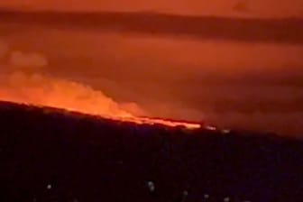 Der Vulkan Mauna Loa ist ausgebrochen. Aufnahmen zeigen das beeindruckende Naturspektakel.