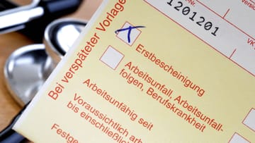 Aus für gelben Schein Ab kommt der elektronische Krankenschein