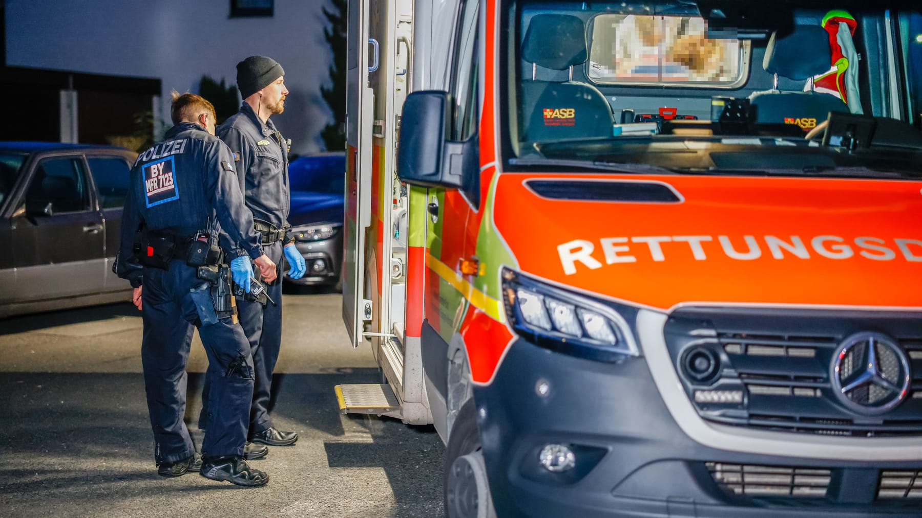 Polizei Fürth: Streit Unter Ex-Lebenspartnern Eskaliert – Zwei Verletzte