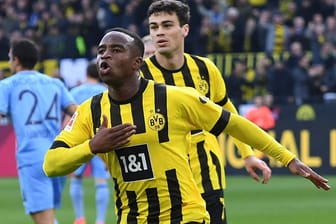 Brachte den BVB in Führung: Dortmunds Moukoko feiert gegen den VfL Bochum.