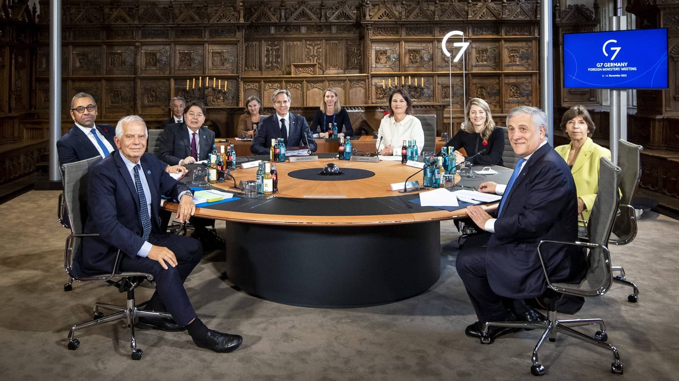 Die G7-Außenminister und der EU-Vertreter beim Treffen in Münster.