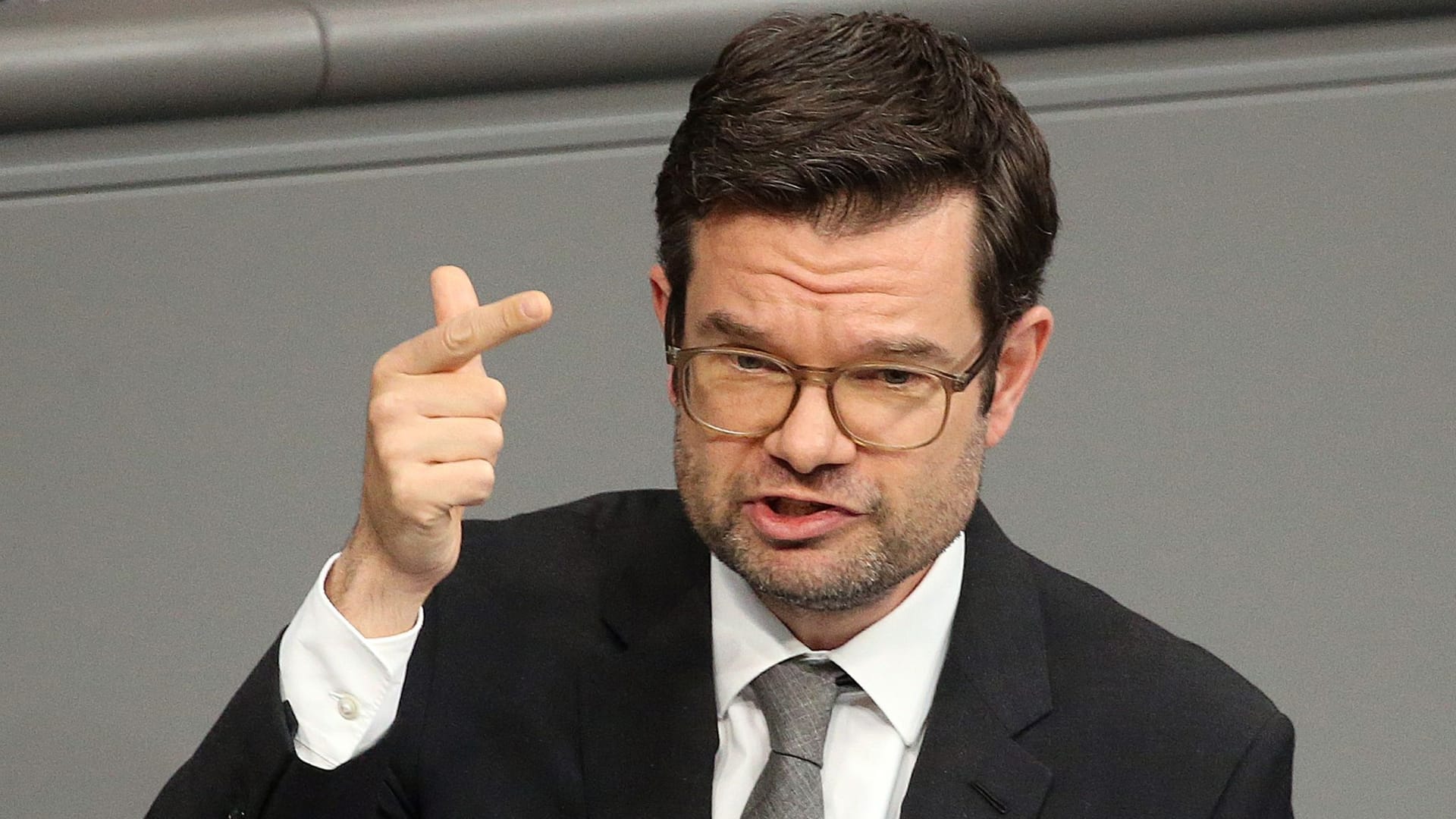 Marco Buschmann (Archivbild): Er musste die Asylpolitik der Ampelkoalition bei Lanz verteidigen.