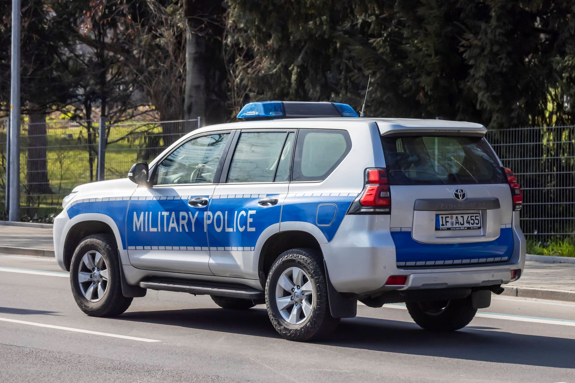 Amerikanische Militärpolizei in Deutschland (Archivbild): In Bayern kam es zu einem tödlichen Unfall.