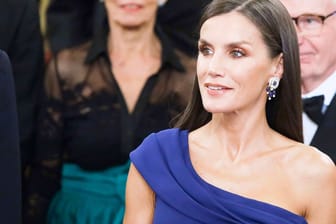 Königin Letizia: Die 50-Jährige zeigt sich gewohnt stilsicher.