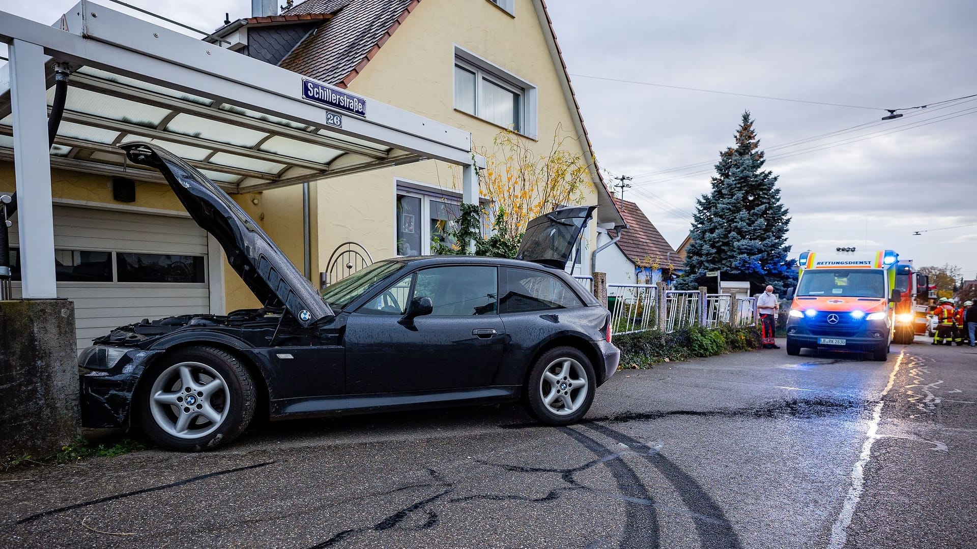 Unfall in Steinheim an der Murr: Ein 64-Jähriger ist bei einem Unfall ums Leben gekommen. Er starb aber eines natürlichen Todes. Unfall in Steinheim an der Murr: Ein 64-Jähriger ist bei einem Unfall ums Leben gekommen. Er starb aber eines natürlichen Todes.