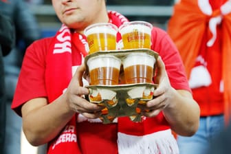 Bier im Stadion: Diesen Genuss werden Fußball-Fans in Katar nicht haben.