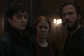 "1899": Drei der Protagonisten in dem Mystery-Horror suchen nach Orientierung.